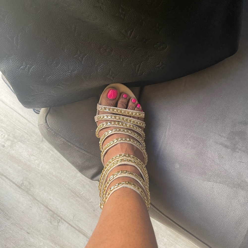 Nude Wedges